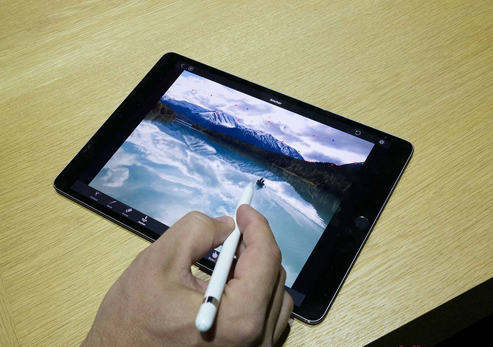 Apple iPad Pro 10.5 inch vs iPad 9.7 inch (2017)