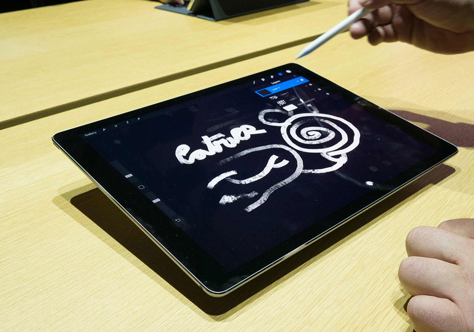Apple iPad Pro 10.5 inch vs iPad 9.7 inch (2017)