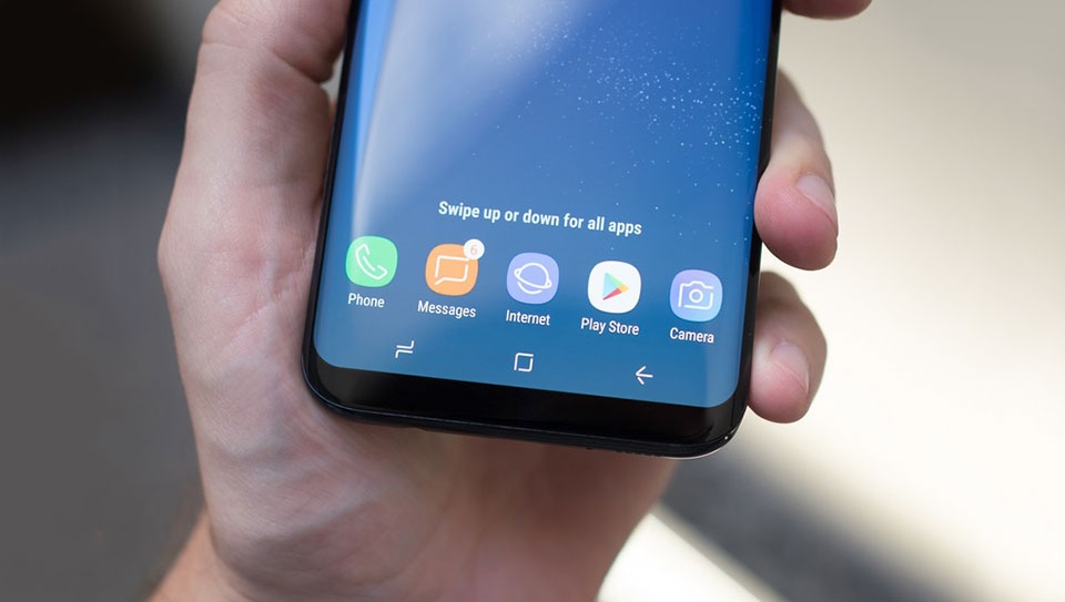 Ẩn đi thanh điều hướng trên Samsung Galaxy S8
