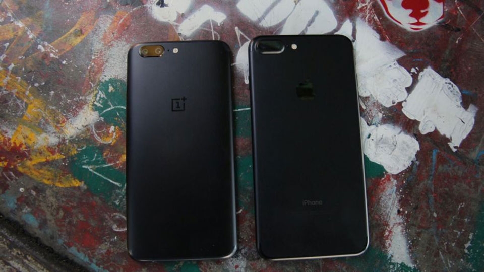 So sánh camera OnePlus 5 với iPhone 7 Plus