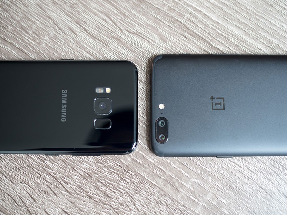 OnePlus 5 và Galaxy S8