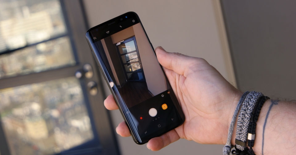 Kích hoạt EIS trên Galaxy S8 khi quay video 4K