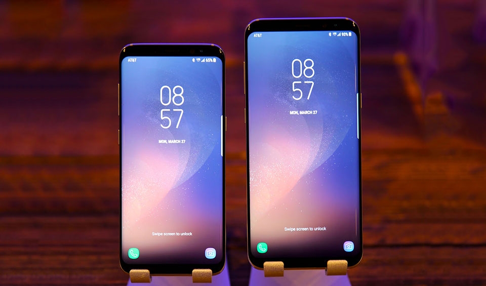 Infinity Display