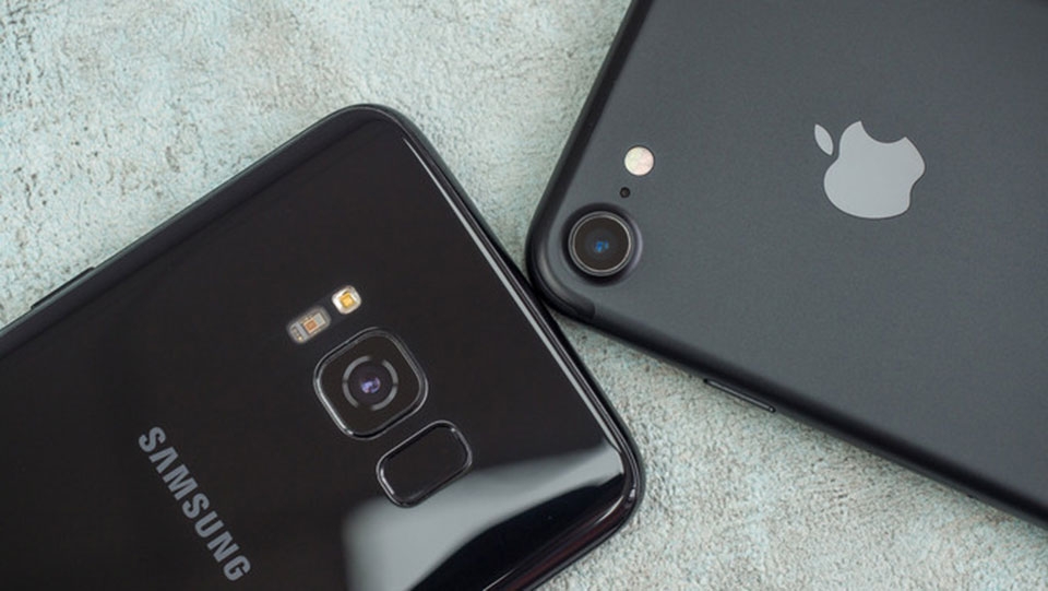 Samsung Galaxy S8 vs iPhone 7