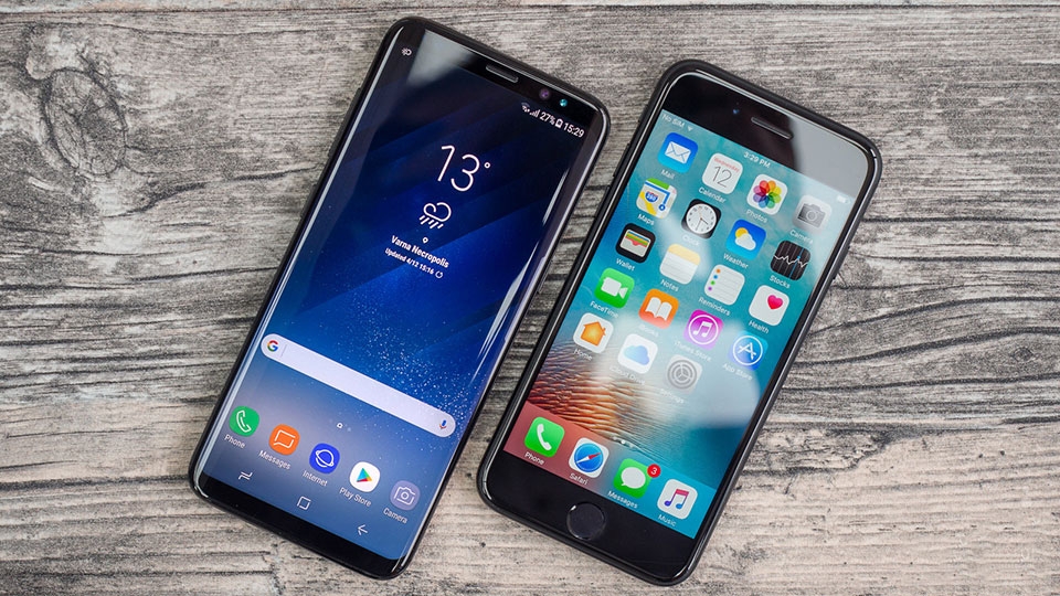 Samsung Galaxy S8 vs iPhone 7