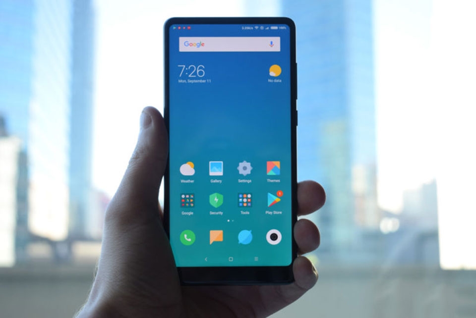 Trên tay Xiaomi Mi Mix 2: Thiết kế ấn tượng, MIUI 9 Trên tay Xiaomi Mi Mix 2: Thiết kế ấn tượng, MIUI 9