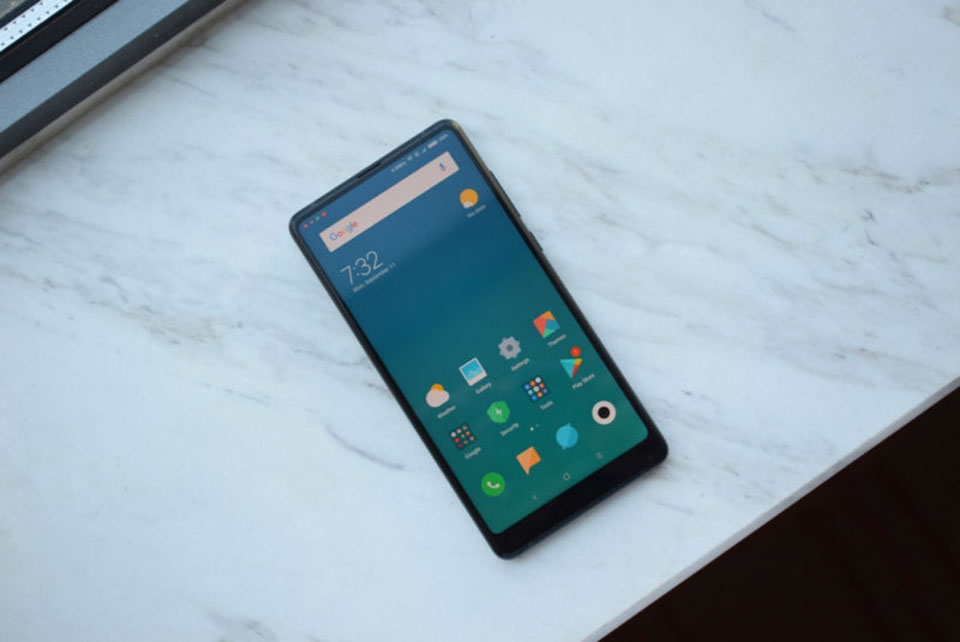 Trên tay Xiaomi Mi Mix 2 Trên tay Xiaomi Mi Mix 2
