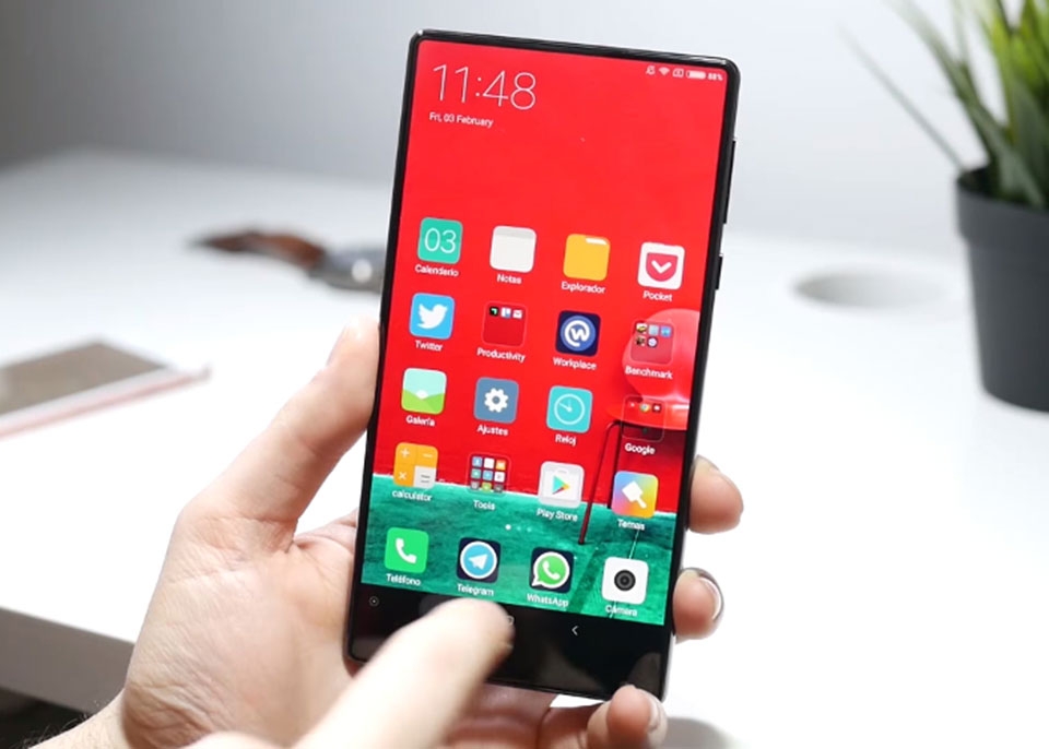 iPhone X: Khi Apple phải chạy theo xu thế