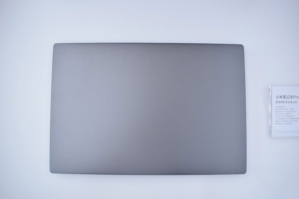 Trên tay Xiaomi Mi Notebook Pro Trên tay Xiaomi Mi Notebook Pro