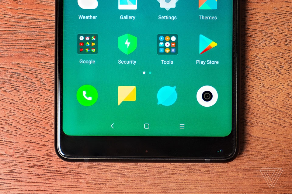 Xiaomi Mi Mix 2: Tiến gần hơn tới thiết kế tương lai
