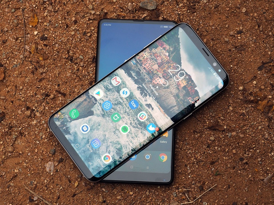 So sánh Xiaomi Mi Mix 2 vs Samsung Galaxy S8 Plus So sánh Xiaomi Mi Mix 2 vs Samsung Galaxy S8 Plus