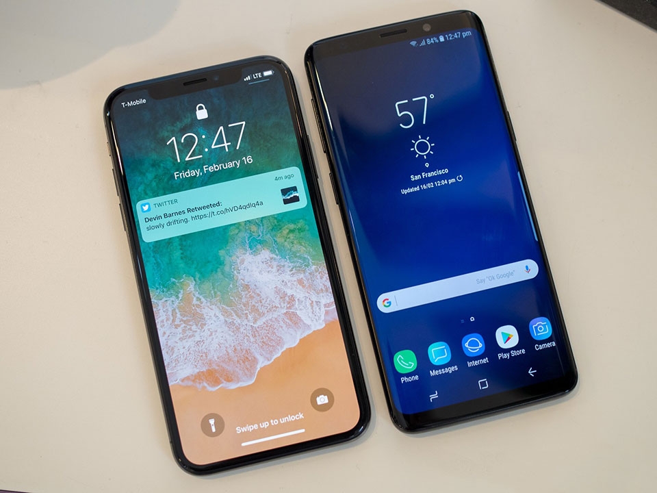 Galaxy S9 vs iPhone X: Liệu Samsung đã làm đủ? Galaxy S9 vs iPhone X: Liệu Samsung đã làm đủ?