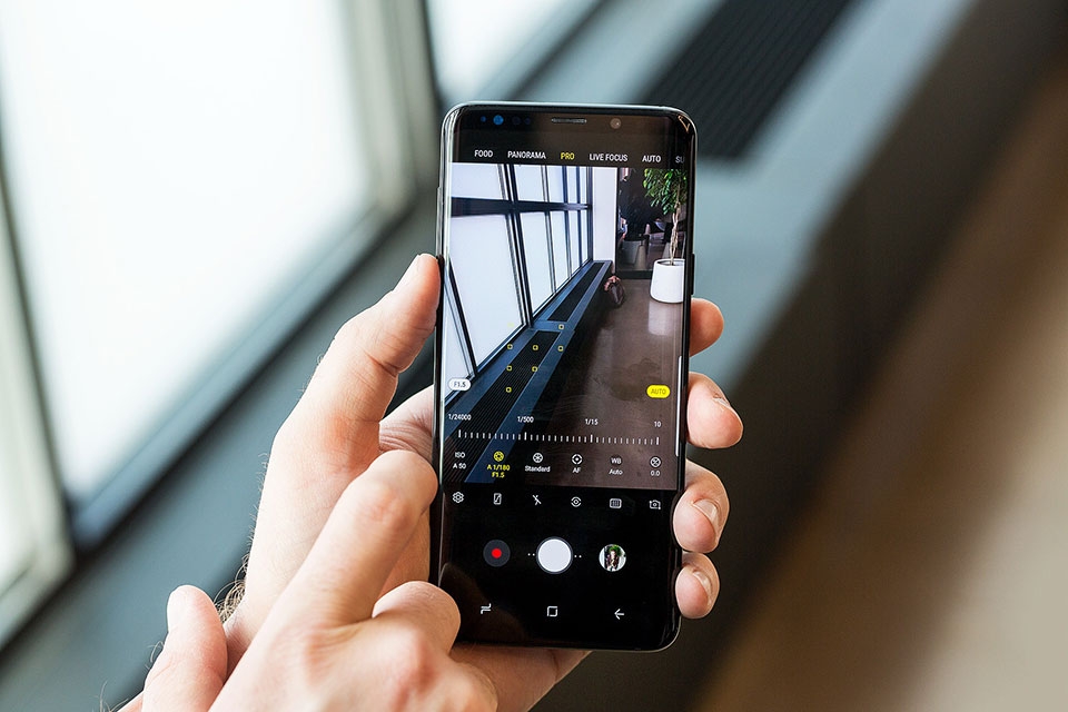 Có gì trên Galaxy S9 khiến người dùng Galaxy S8 thèm?