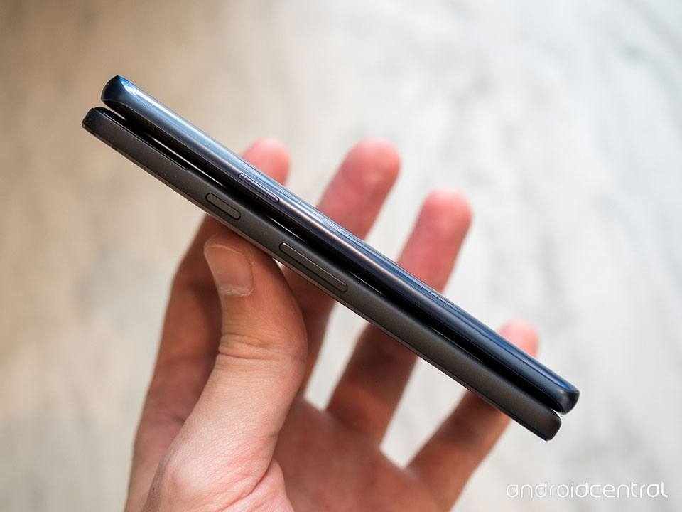 So sánh Samsung Galaxy S9 vs Google Pixel 2