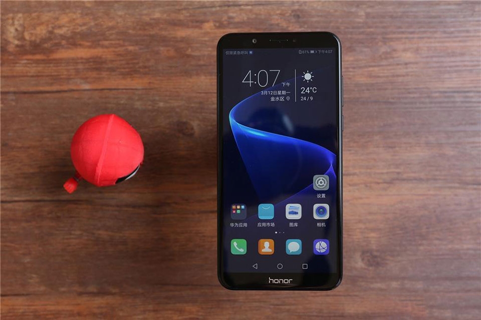 Trên tay Huawei Honor 7C Trên tay Huawei Honor 7C