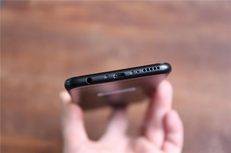 Trên tay Huawei Honor 7C Trên tay Huawei Honor 7C