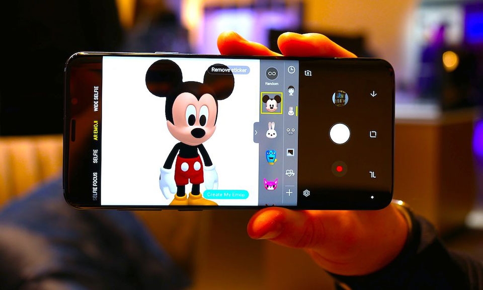 AR Emoji vs Animoji: Sự khác biệt 2 tính năng là gì?