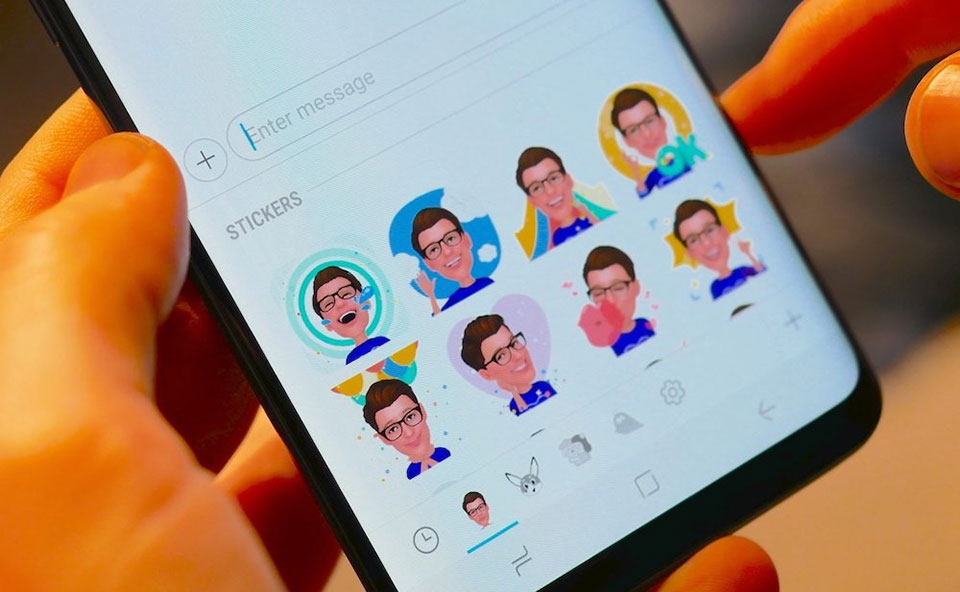 AR Emoji vs Animoji: Sự khác biệt 2 tính năng là gì?