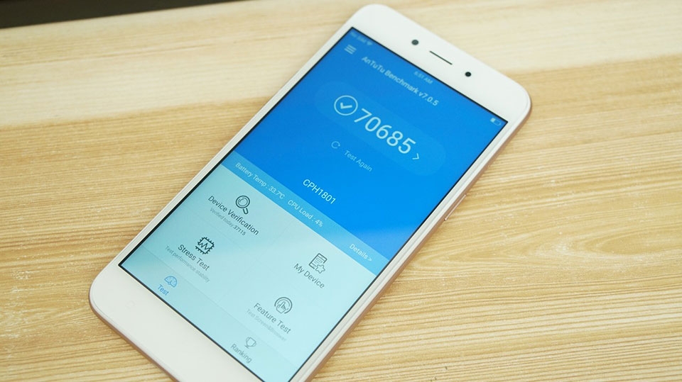 Trên tay OPPO A71 (2018)