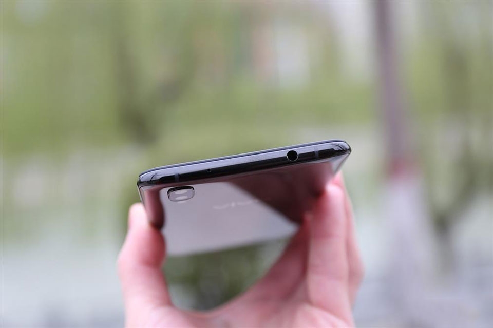 Vivo X21 UD