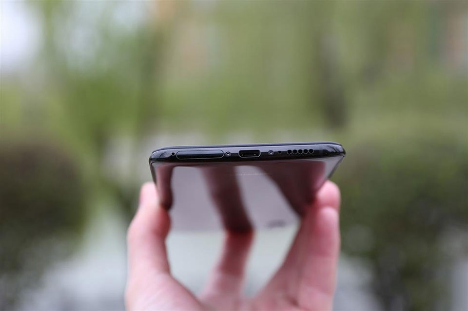Vivo X21 UD