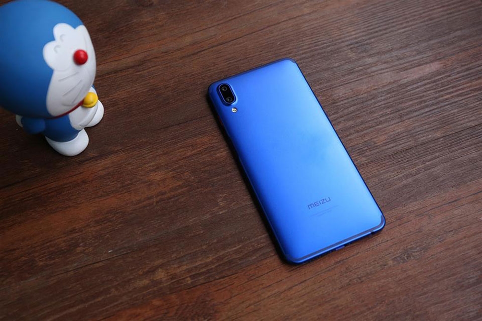 Trên tay Meizu E3