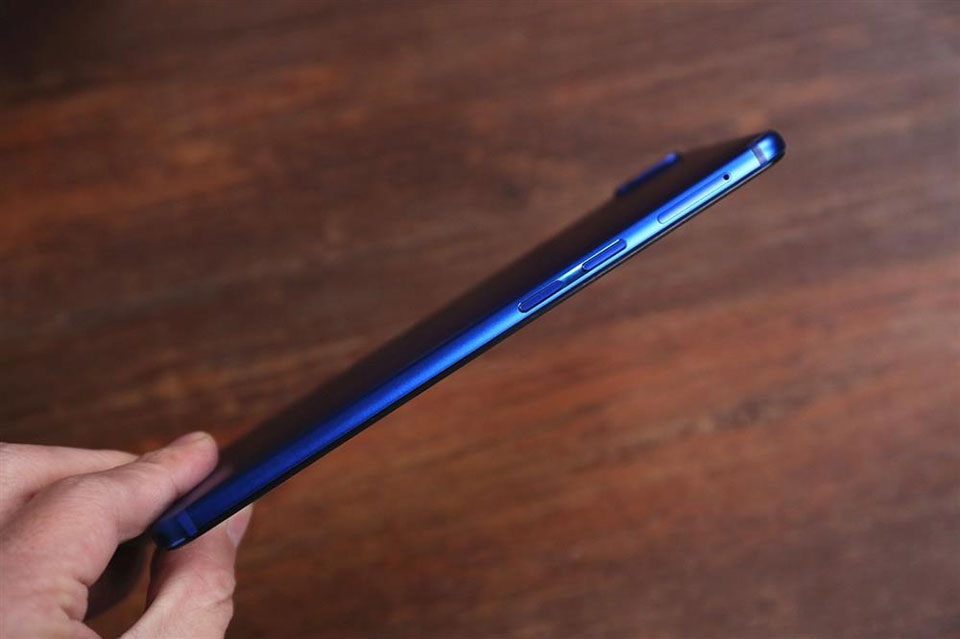 Trên tay Meizu E3