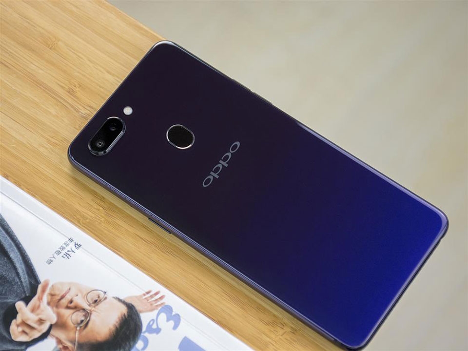 Trên tay OPPO R15 Trên tay OPPO R15