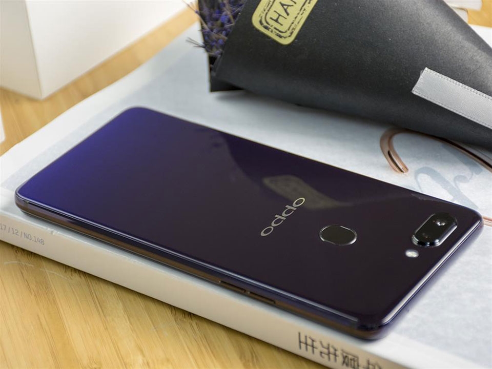 Trên tay OPPO R15 Trên tay OPPO R15