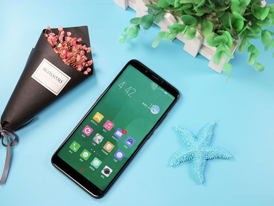 Trải nghiệm ZTE Nubia V18 mới ra mắt