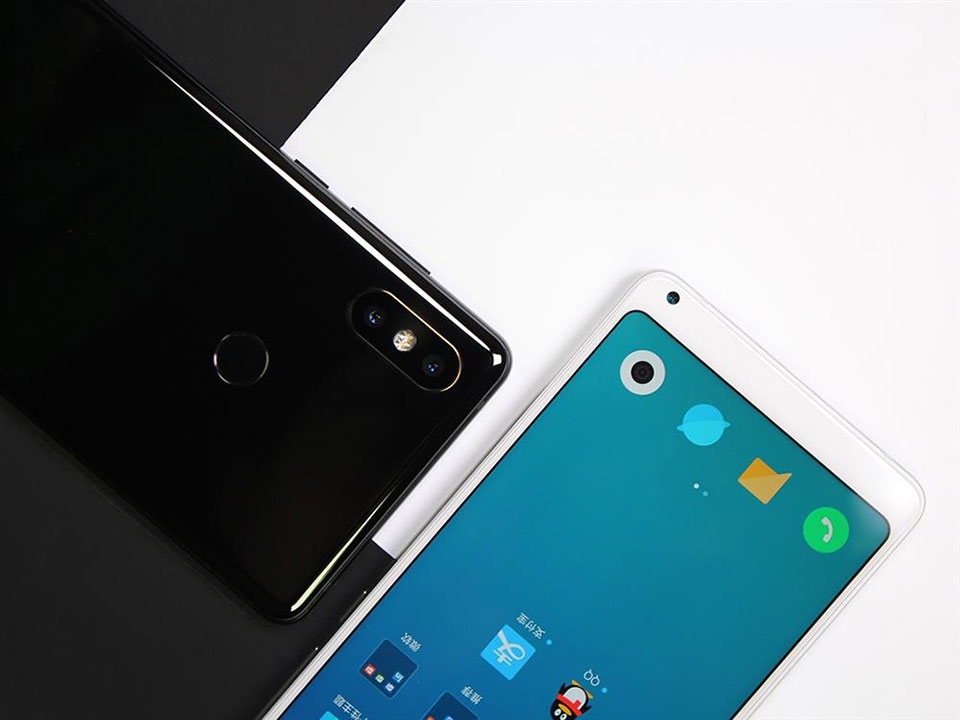 Trên tay Xiaomi Mi Mix 2s