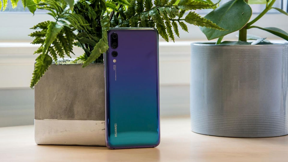 So sánh Huawei P20 Pro vs Huawei P10 Plus So sánh Huawei P20 Pro vs Huawei P10 Plus