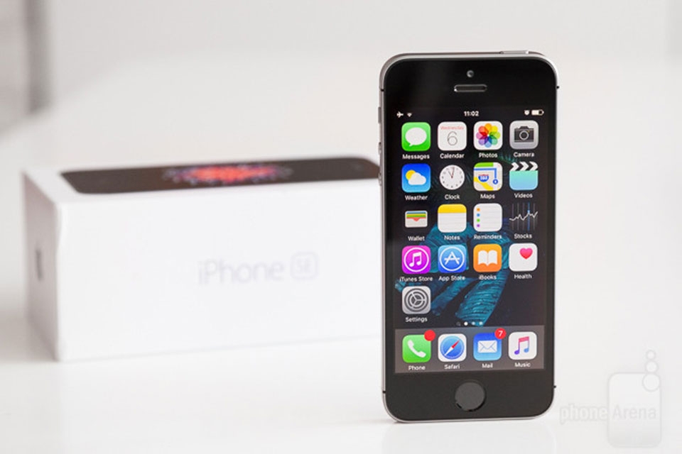 Apple iPhone SE Apple iPhone SE