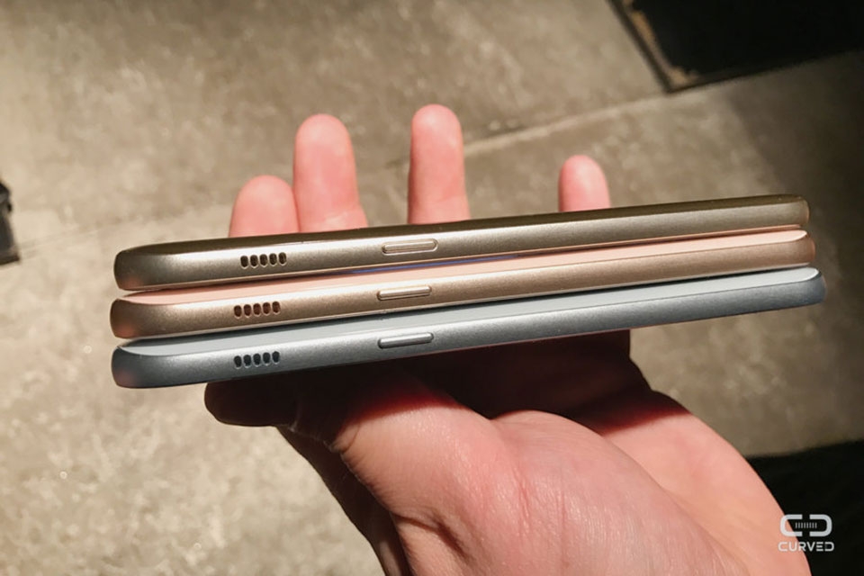 Vị trí của loa được thay đổi so với model 2016