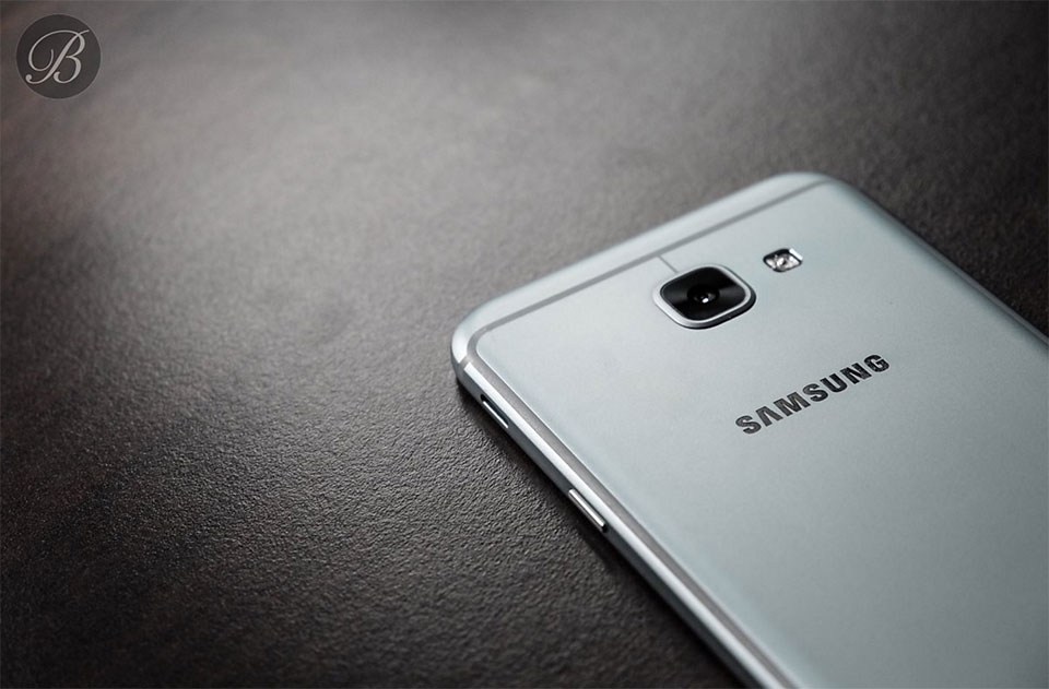 Trên tay Samsung Galaxy A8 2016 Trên tay Samsung Galaxy A8 2016