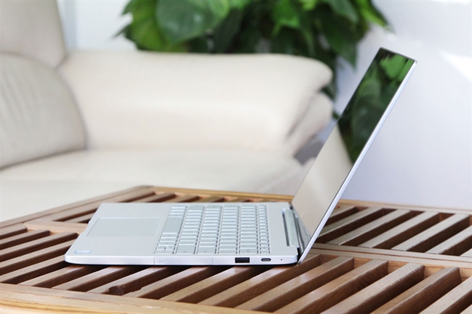 Xiaomi Mi Notebook Air 4G Xiaomi Mi Notebook Air 4G