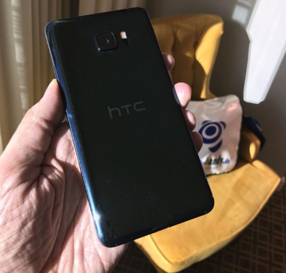 HTC U Ultra HTC U Ultra