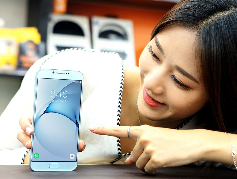 Samsung Galaxy A8 2016 được bán ra thị trường quốc tế