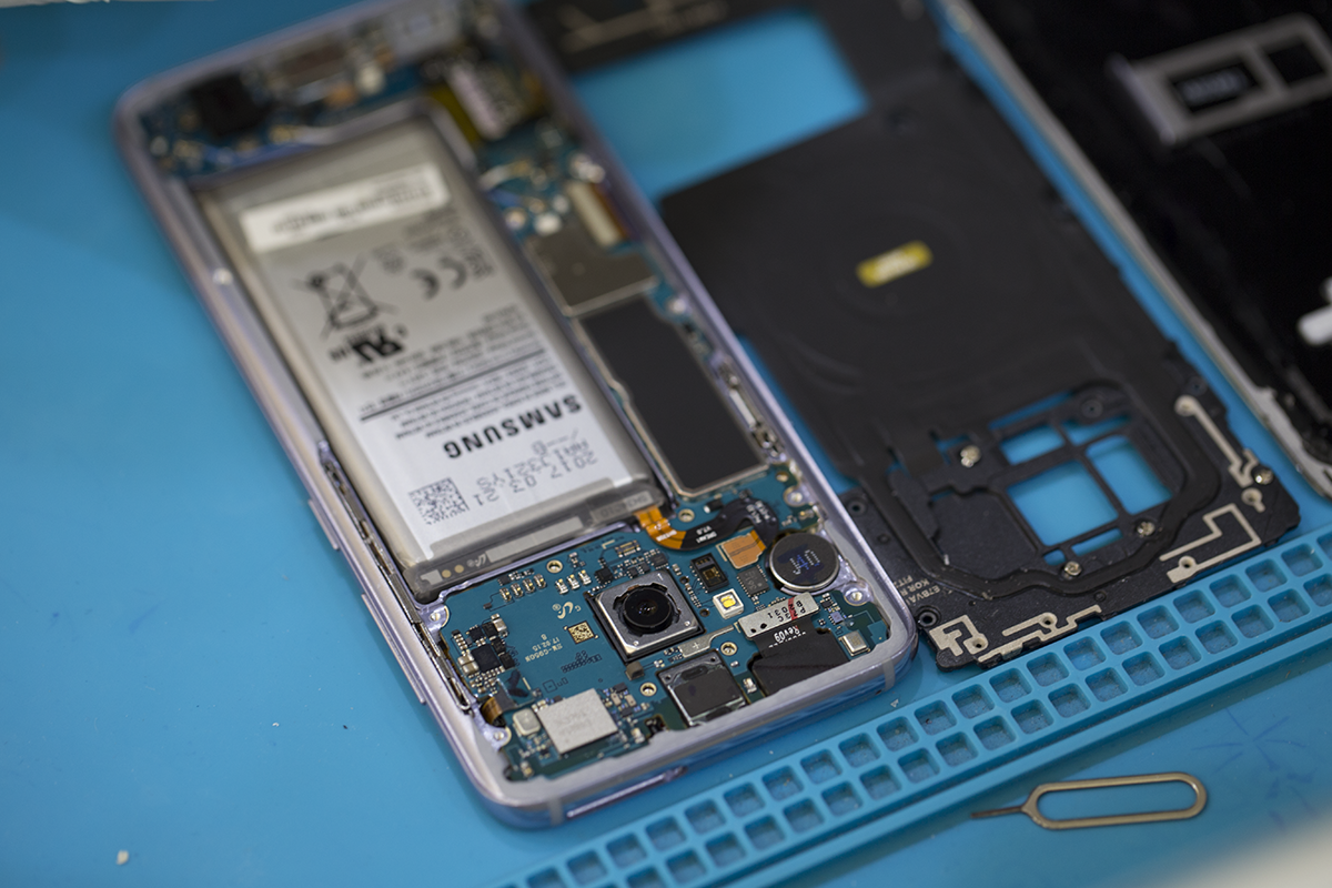 Tìm hiểu nội thất bên trong Galaxy S8 tại Việt Nam