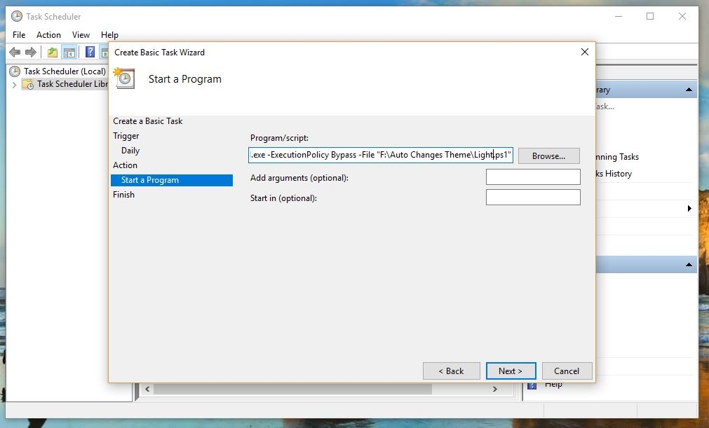 Thiết lập Window 10 tự chuyển sang nền đen khi tối