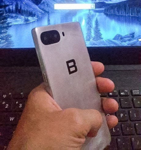 Hình ảnh Bphone 2 với thiết kế màn hình siêu tràn