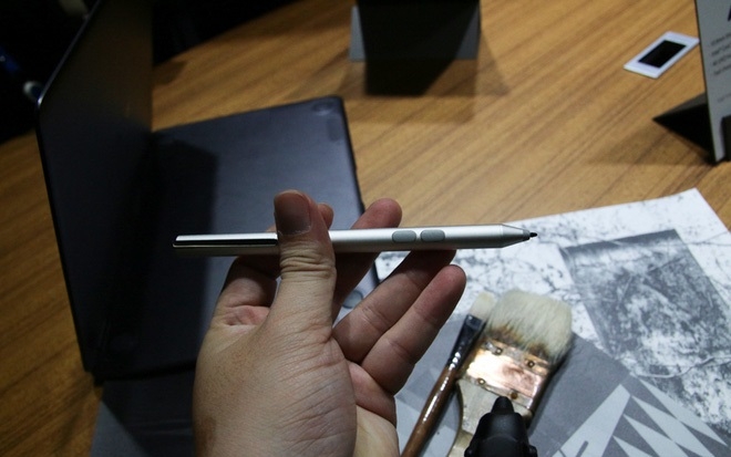 Trên tay laptop Asus tại sự kiện Computex 2017 Trên tay laptop Asus tại sự kiện Computex 2017