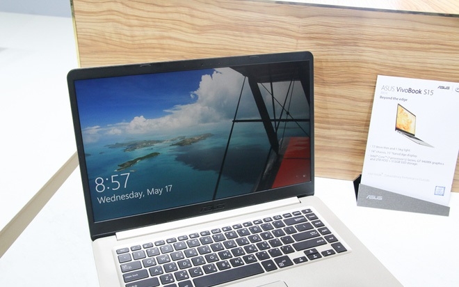 Trên tay laptop Asus tại sự kiện Computex 2017 Trên tay laptop Asus tại sự kiện Computex 2017