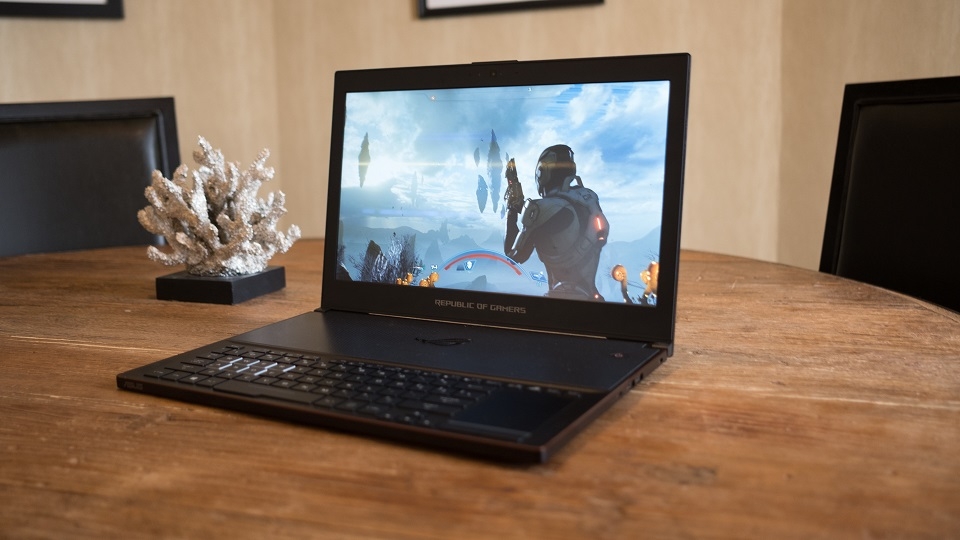 Asus cho ra mắt laptop gaming Asus ROG Zephyru