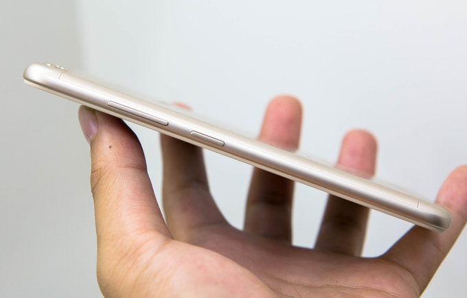 Trên tay và đánh giá nhanh smartphone giá rẻ Vivo Y53