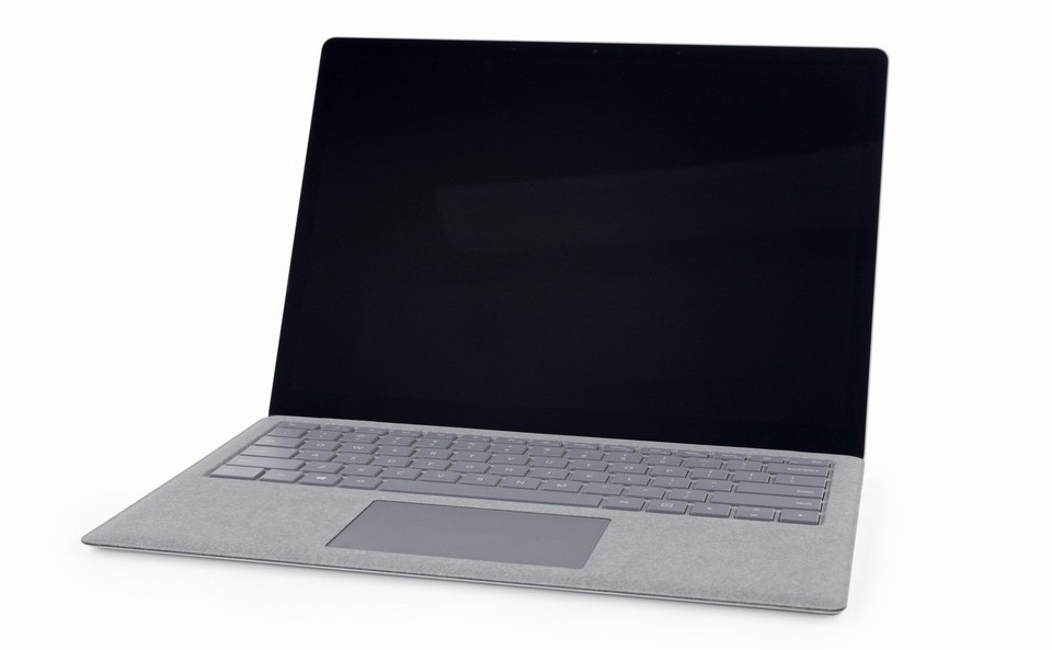 Bên trong Surface Laptop: Linh kiện hàn chết, khó sửa Bên trong Surface Laptop: Linh kiện hàn chết, khó sửa