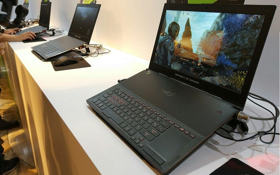 Trên tay và đánh giá laptop Asus ROG Zephyrus