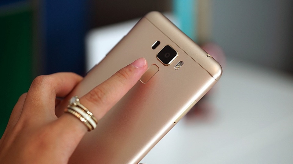 Asus ZenFone 3 Laser lên Android 7.1.1 Nougat