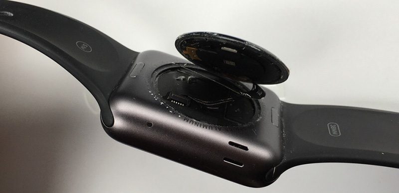 Thời gian bảo hành Apple Watch đời đầu tăng lên 3 năm Thời gian bảo hành Apple Watch đời đầu tăng lên 3 năm