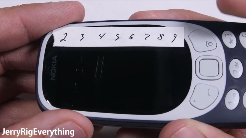 Xem màn tra tấn Nokia 3310 (2017) của JerryRig